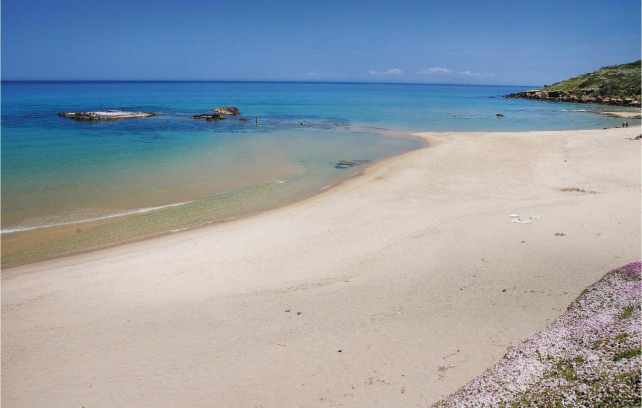 Trilo Beach Монте Най Екстериор снимка